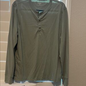 UNTUCKit Men's Green Long Sleeve Henley